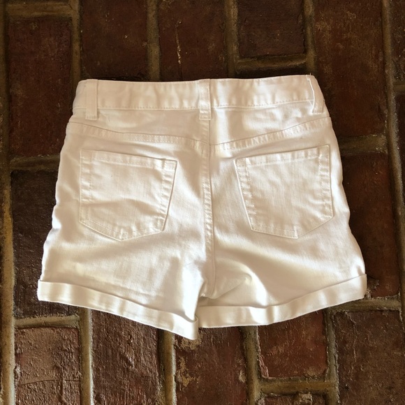 Cat & Jack Girl’s white jean shorts - Picture 2 of 3